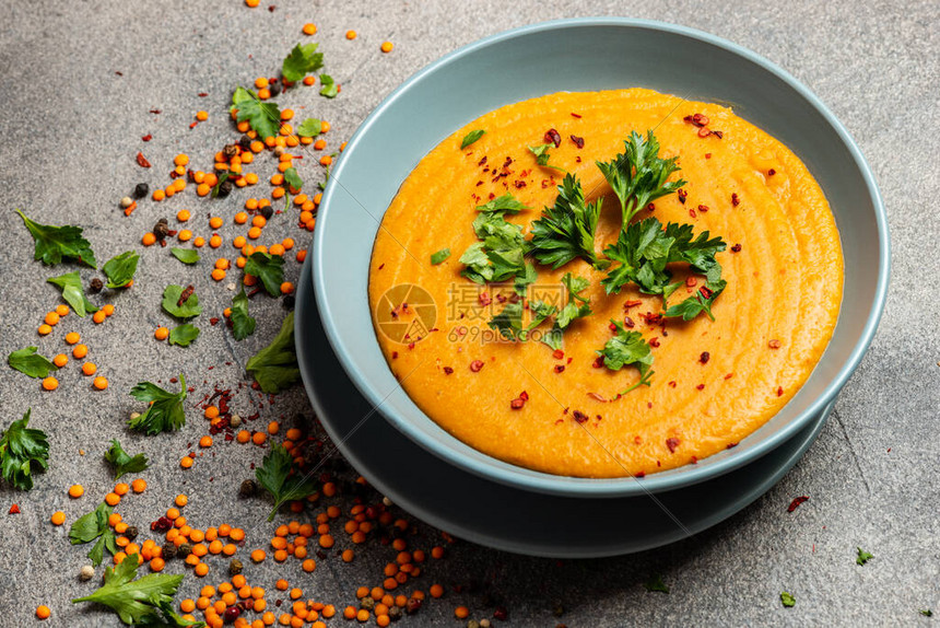 DLocal(DLO.US)股价单日暴涨31%!Q2 EBIT超出预期 汇丰迅速上调评级至“买入”