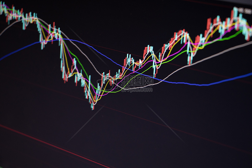 受持续强降雨影响，广州石门国家森林公园临时闭园