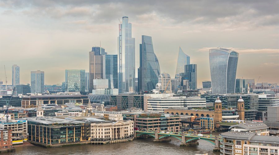 前5个月我国规上互联网企业完成互联网业务收入7735亿元